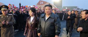 Kim Jong Un mit seiner Tochter Kim Ju Ae in Nordkorea Mitte März.