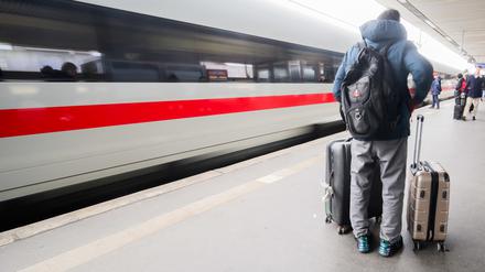 Die Bahn sperrt erneut einen wichtigen Knotenpunkt im Ruhrgebiet. 