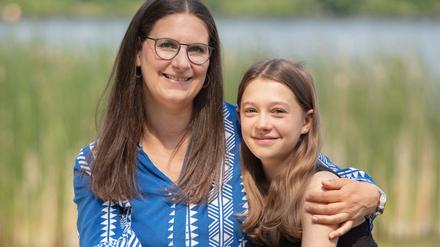 Mutter-Tochter-Autorinnen-Duo Sophie und Susanne Schlösser.