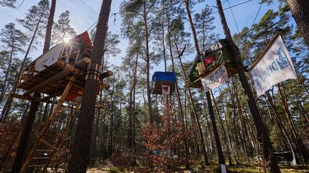 Keine Räumung des Anti-Tesla-Camps.
