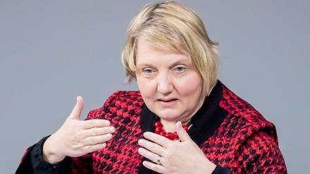 Katja Mast (SPD), Mitglied des Deutschen Bundestages, spricht während der Debatte zum Etat des Bundesministeriums für Arbeit und Soziales im Bundeshaushalt 2021 im Bundestag. 