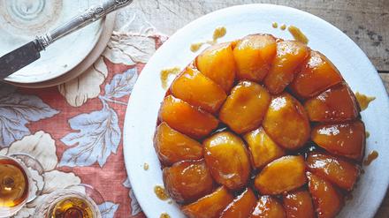 Tarte Tatin von Manon Legrève aus dem Backbuch „Voilà“ (Knesebeck).