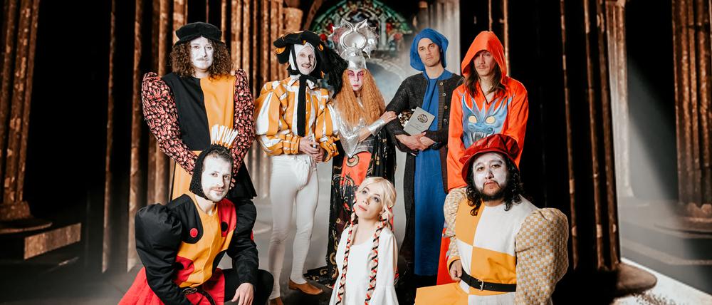 Romantische Konfession mit spezialisierten Gästen und einem Embryo.