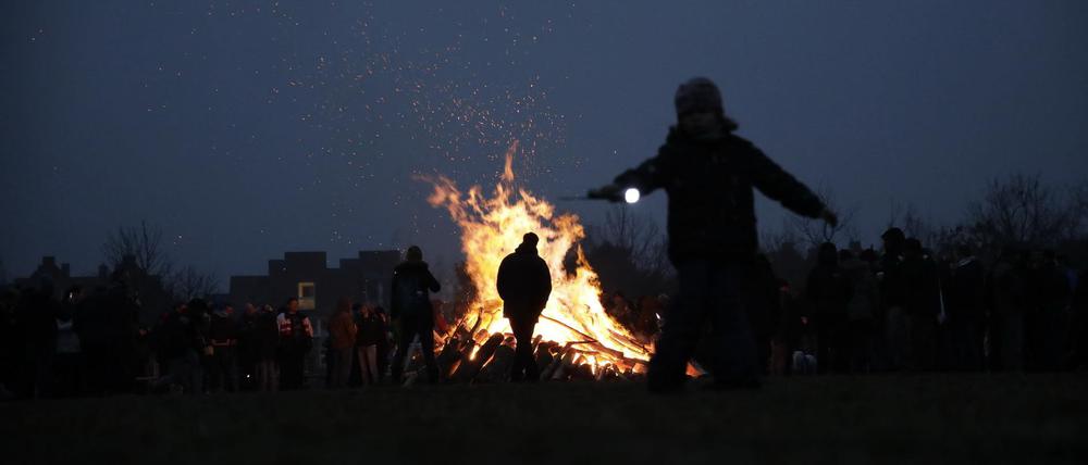Osterfeuer im Buga Park in Potsdam (Archivbild von 2018).
