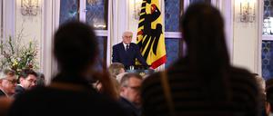 Propalästinensische Demonstranten unterbrechen die Rede von Bundespräsident Frank-Walter Steinmeier.