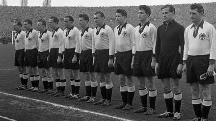 Schon das Team um den großen Fritz Walter spielte in Adidas-Schuhen.