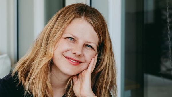 Autorin Charlotte Theile.