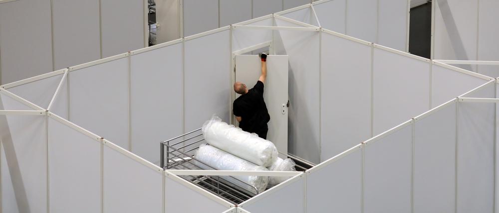 Metropolishalle wird derzeit zur Unterbringung für Geflüchtete aus der Ukraine eingerichtet.