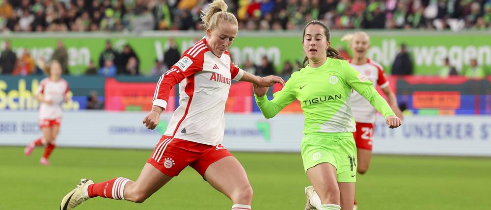 Lea Schüller (li.) erzielte das zwischenzeitliche 3:0 für den FC Bayern.