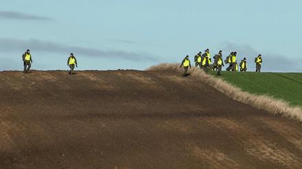 Etwa 480 Soldaten der Territorialen Schutztruppe Polens führen die Suche nach Überresten eines Flugobjekts in den Gebieten östlich von Zamosc durch.