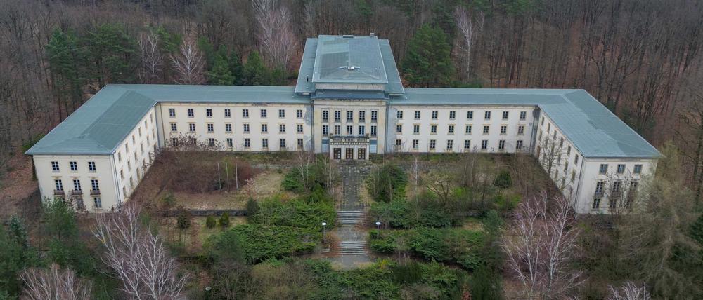 Ein Gebäude der ehemaligen Hochschule der Freien Deutschen Jugend (der DDR) am Bogensee nördlich von Berlin.