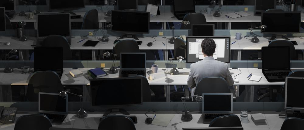 Ein fast leeres Büro: In der Versicherungsbranche gelten besonders flexible Regelungen für mobiles Arbeiten.