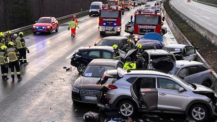 Im März 2024 hatte es auf der Autobahn 3 in der Nähe von Würzburg eine Massenkarambolage gegeben.
