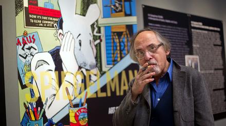 Art Spiegelman vor seinem gezeichneten Alter Ego auf einem Bild von 2012.