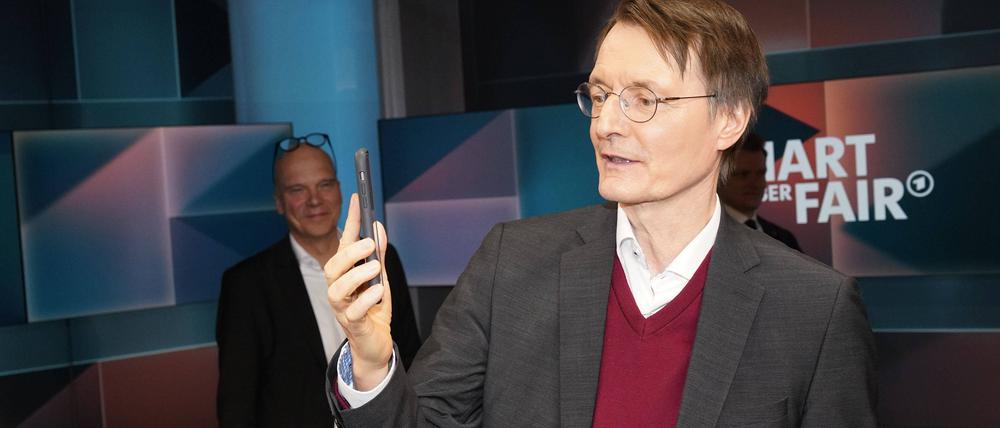 Karl Lauterbach in der ARD-Talkshow „hart aber fair“ im Studio Adlershof.