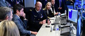 Premier Gabriel Attal beim Besuch einer Luftwaffenbasis bei Lyon vergangene Woche. Sie sind auch für die Sicherheit der Olympischen Spiele im Sommer zuständig. 