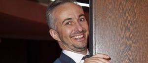 Kabarettist Jan Böhmermann am Rande der 59. Verleihung der Grimme-Preise 2023 im Stadttheater Marl. (Archivbild)