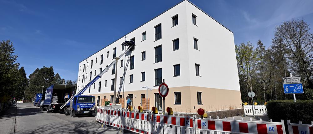 Das Gebäude in der Gluckstraße 64-66 umfasst 21 Wohnungen zwischen zwei und sechs Zimmern. 