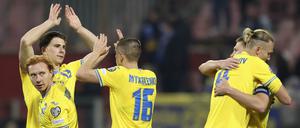Im Playoff-Finale sichern die Ukrainer sich das Ticket für die EM.