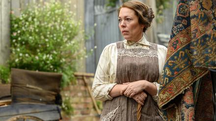 Meisterin des virtuosen Mienenspiels: Olivia Colman als bibelfeste Jungfer Edith Swan.