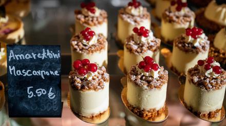 Petits Fours im „Le Gâteau rose“ in Bad Saarow.