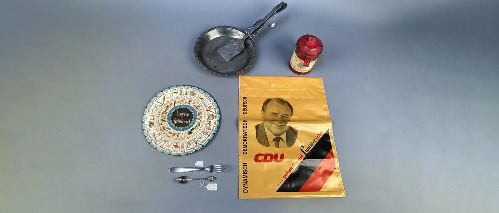 Die Wahlkampftüte von Heinrich Lummer ist nun Teil der Sammlung des Deutschen Historischen Museums.