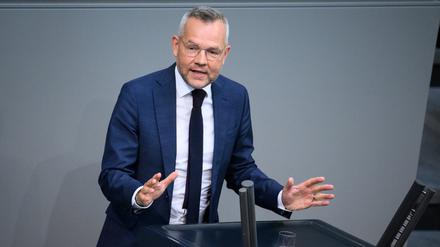 Michael Roth (SPD) spricht bei einer Plenarsitzung im Deutschen Bundestag.