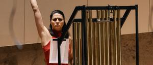 Die Perkussionistin Vivi Vassileva bestreitet als Solistin den „Winter“ in Aziza Sadikovas „Farbenzeiten“, frei nach Vivaldi.