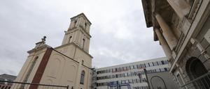 Kapelle im Turm der Garnisonkirche vor Indienstnahme. Am Ostermontag, 1. April, wird die Nagelkreuzkapelle im Turm der Garnisonkirche mit einem feierlichen Gottesdienst in Dienst genommen. Dr. Jan Kingreen, Pfarrer und Programmvorstand der Stiftung Garnisonkirche, und ein Vertreter der Alexander Schuke Potsdam Orgelbau informieren.