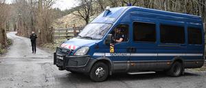 Nach dem Fund von Knochen des im vergangenen Sommer verschwundenen zweijährigen Emile in Frankreich dauert die Suche nach weiteren Spuren an.