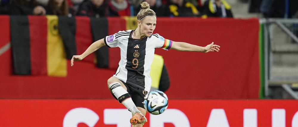 Svenja Huth hat ihre DFB-Karriere überraschend beendet.