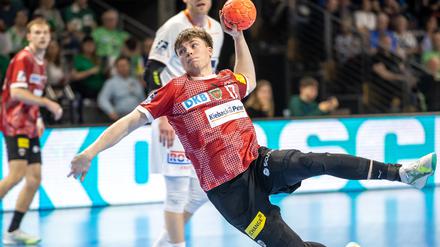 Nils Lichtlein (hier im Spiel gegen Wetzlar) traf am Dienstag gegen Schaffhausen siebenmal für die Füchse.