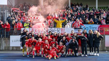 Großer Jubel nach dem Derbysieg gegen Viktoria im März. 