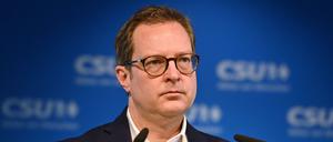 Martin Huber hält die geplanten tempäreren Steuerrabatte für ausländische Fachkräfte für ungerecht.