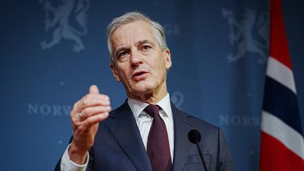 Jonas Gahr Støre, Ministerpräsident von Norwegen, gibt eine Pressekonferenz. (Archivbild)