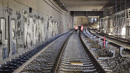 Blick in den unterirdischen S21 Bahnhof