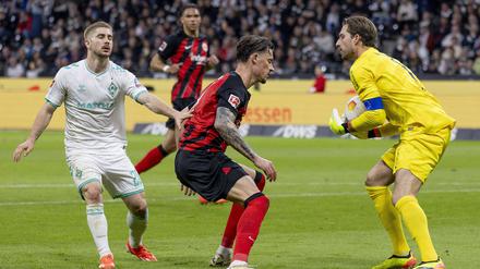 Kevin Trapp (r.) hielt alle Bälle, die auf sein Tor kamen, bis auf einen.