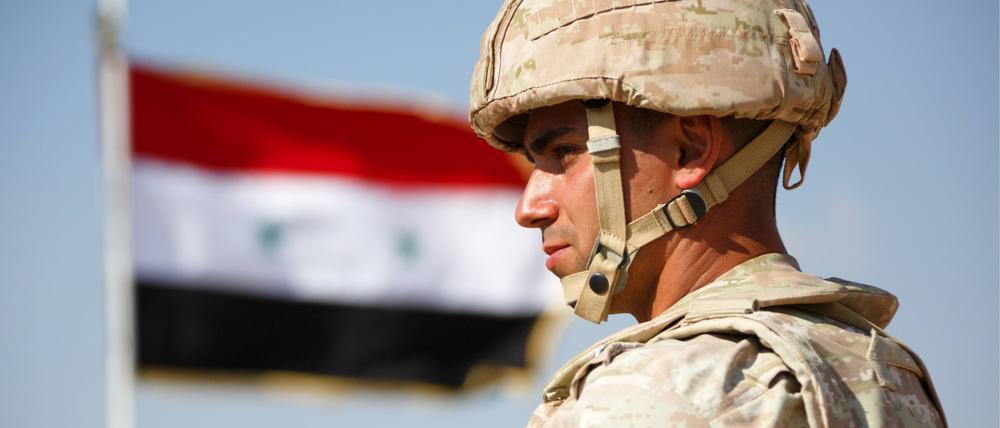 Ein russischer Militärpolizist an einem Grenzkontrollpunkt an der syrisch-jordanischen Grenze.