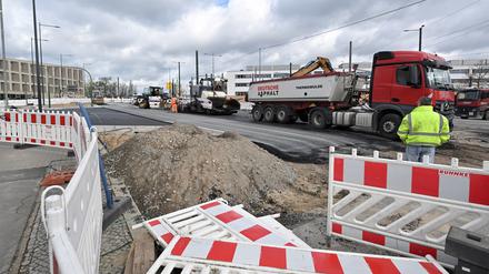 Potsdam, 02.04.2024, Lokales, Leipziger Dreieck, Baustelle, Verkehr, Foto: Ottmar Winter PNN ACHTUNG: Foto ist ausschließlich für redaktionelle Berichterstattung der PNN und des TGSP! Eine kommerzielle Nutzung, z.B. Werbung, ist ausgeschlossen. Die Weitergabe an nicht autorisierte Dritte, insbesondere eine weitergehende Vermarktung über Bilddatenbanken, ist unzulässig.