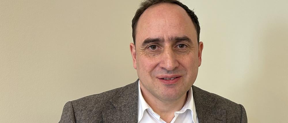 Dr. Jörg Antoine hat am 1. April 2024 das Amt des Kaufmännischen Vorstands angetreten. Er führt ab jetzt zusammen mit dem Vorstand für Personal und Diakonie, Pfarrer Matthias Welsch, das diakonische Unternehmen Lafim-Diakonie.