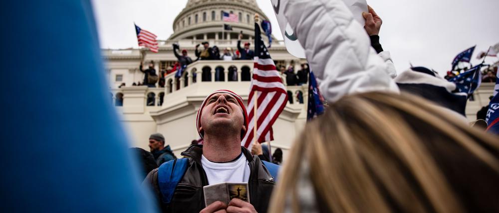 Trump-Anhänger stürmen am 6. Januar 2021 das Kapitol in Washington.