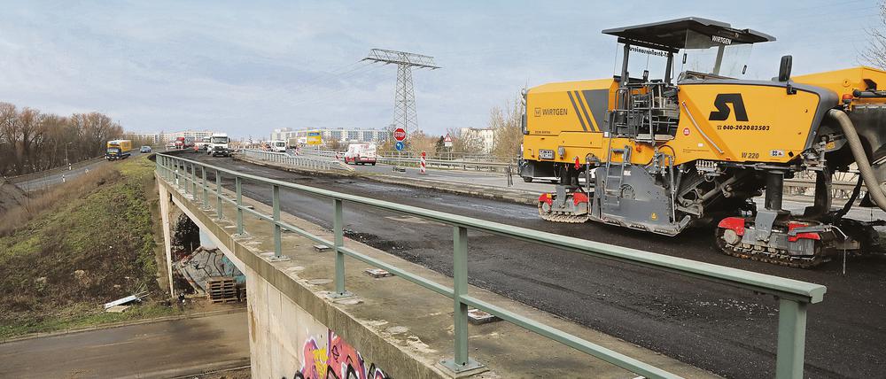Baustelle Brücke Neuendorfer Anger, Nuthestrasse