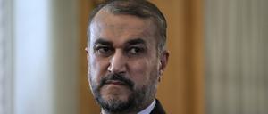Hussein Amirabdollahian, Außenminister des Iran, nimmt an einer gemeinsamen Pressekonferenz mit dem syrischen Außenminister al-Mikdad teil. 