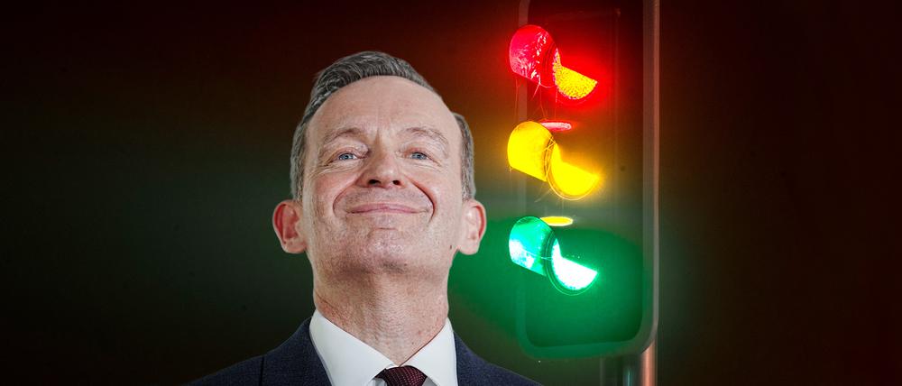 Der Verkehrsminister bringt seine Ideen vorsichtig ein – zunächst oft auf eher unscheinbaren Bühnen.