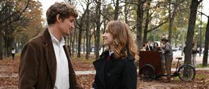 Geld oder Liebe. Alain (Niels Schneider) und Fanny (Lou de Laâge) stürzen sich in eine gewagte Affäre.