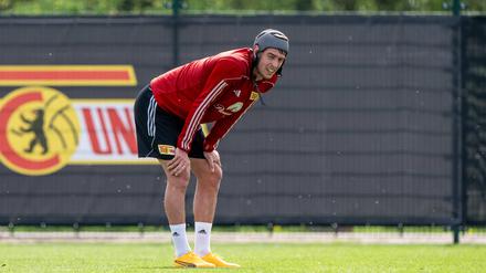 Janik Haberer fehlte dem 1. FC Union rund einen Monat, nun trainiert er mit Schutzhelm.