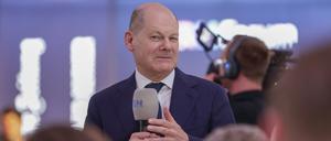 Bundeskanzler Olaf Scholz spricht sich gegen einen „Wehrdienst wie früher“ aus.