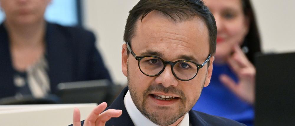 Der Herausforder: Jan Redmann führt Fraktion und Partei der CDU im Land