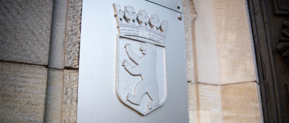 Das Schild mit der Aufschrift «Staatsanwaltschaft Berlin» am Eingang des Gerichts in Moabit.