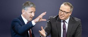 Am Donnerstag treffen Björn Höcke (l.) und Mario Voigt im TV aufeinander.